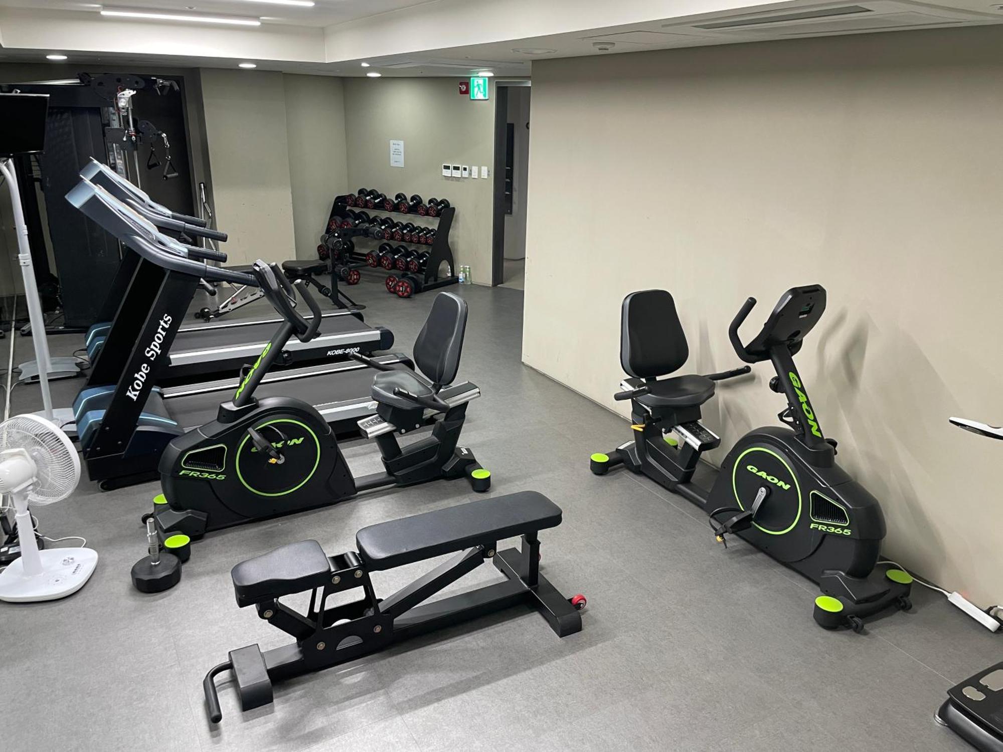 Apartment The Share Myeongdong High Floor & Free Gym #subway Station 3min #myeongdong 10min Seoul
